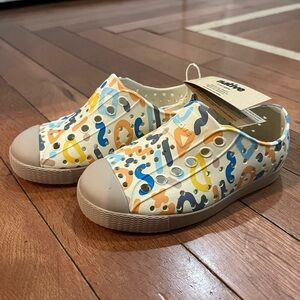 NWT Toddler Native shoes, size 7C